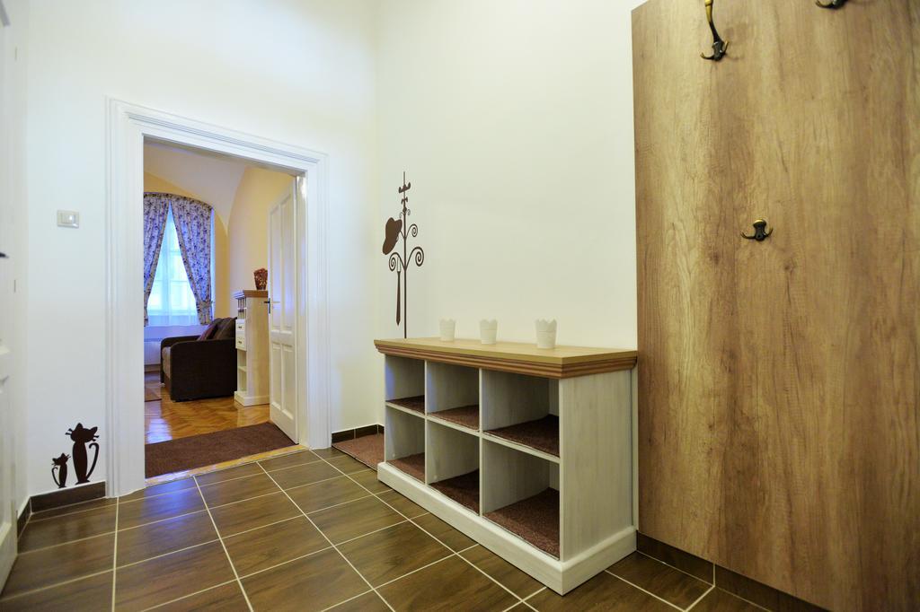 Foter Apartman Eger Luaran gambar